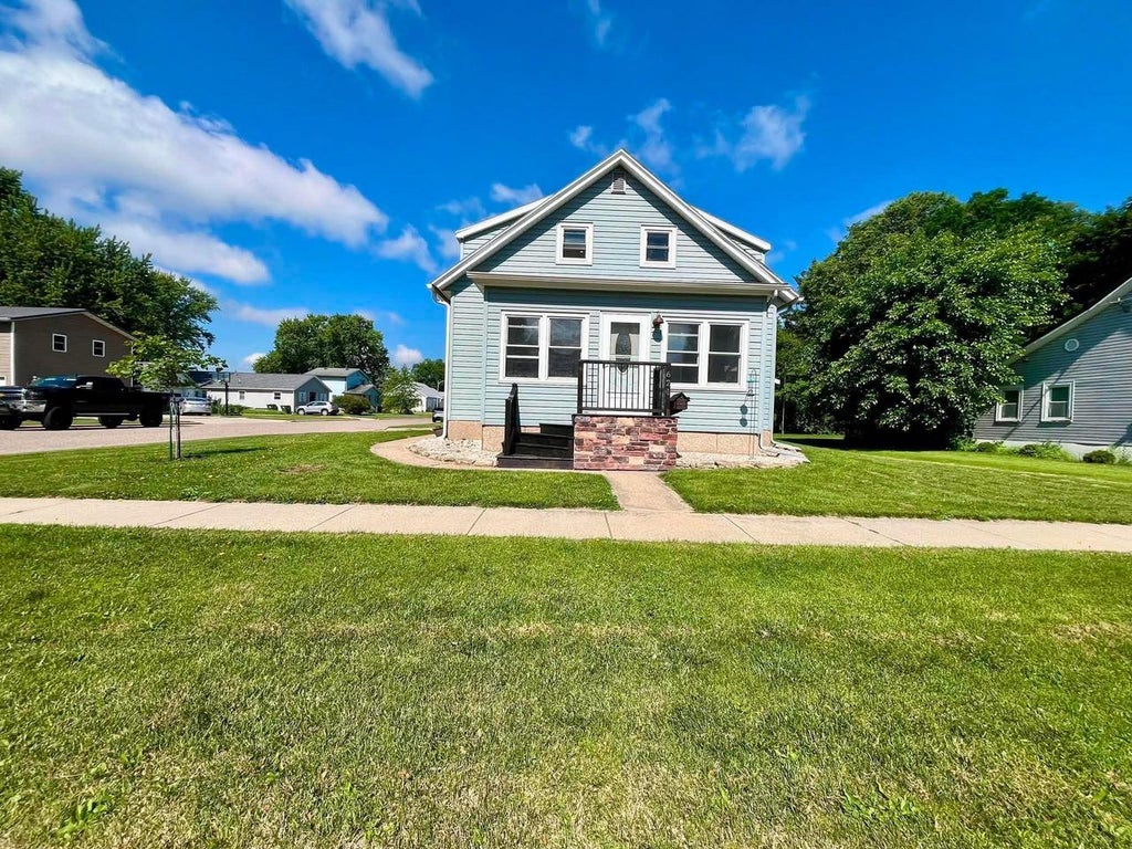 Photo of 621 Dallas STREET, Sauk City, WI 53583 (MLS # 2026341)