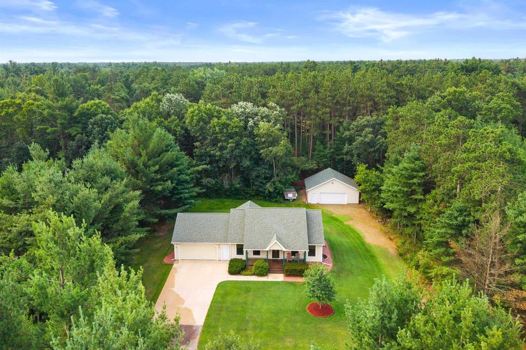 Photo of 6220 Pointe PLACE, Wisconsin Rapids, WI 54494 (MLS # 22603556)
