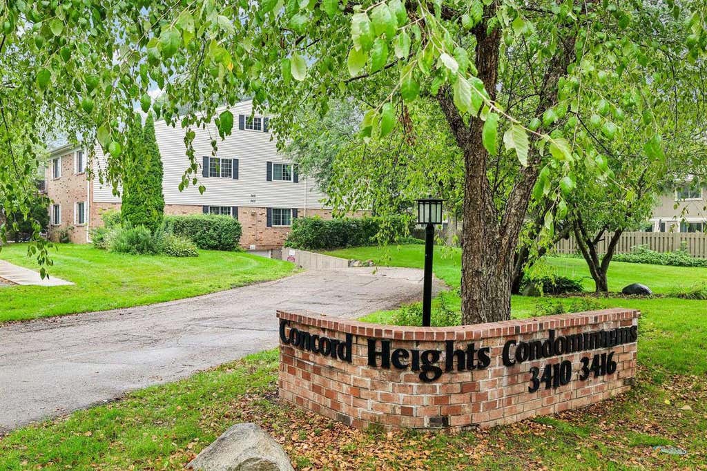 Photo of 3412 Valley Ridge ROAD #4, Middleton, WI 53562 (MLS # 2030645)