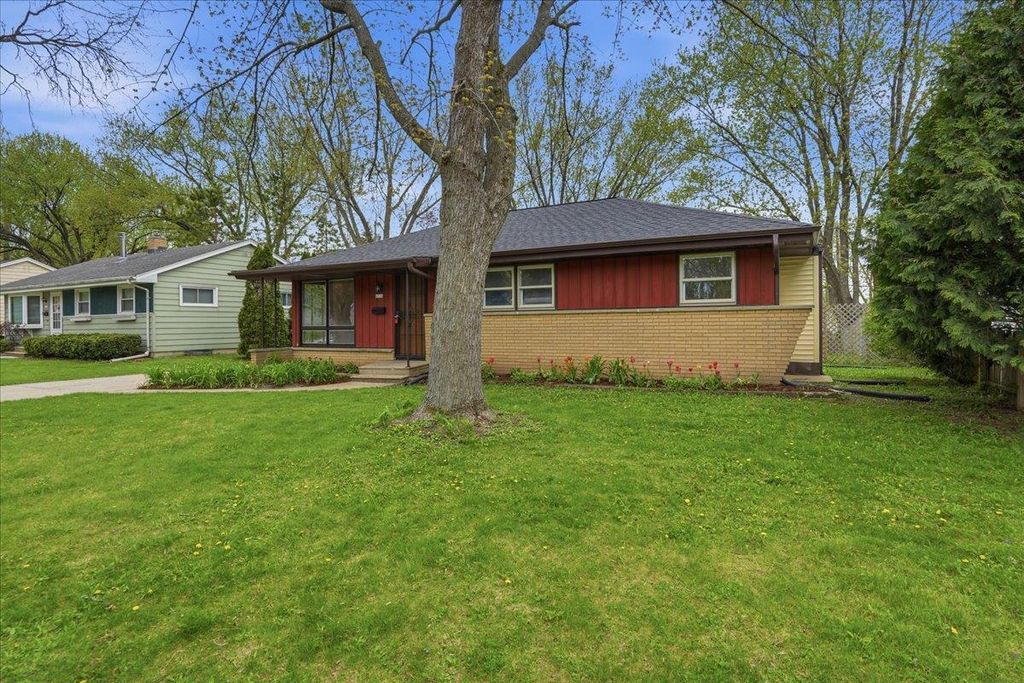 Photo of 4514 Jay DRIVE, Madison, WI 53704 (MLS # 2022256)
