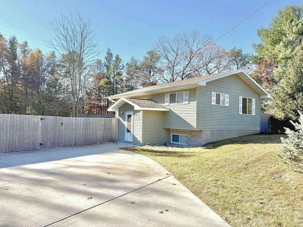 Photo of 1689 Archer LANE, Nekoosa, WI 54457 (MLS # 2017916)