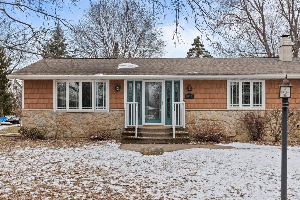 Photo of 3225 N Abendroth STREET, Appleton, WI 54914 (MLS # 50321582)