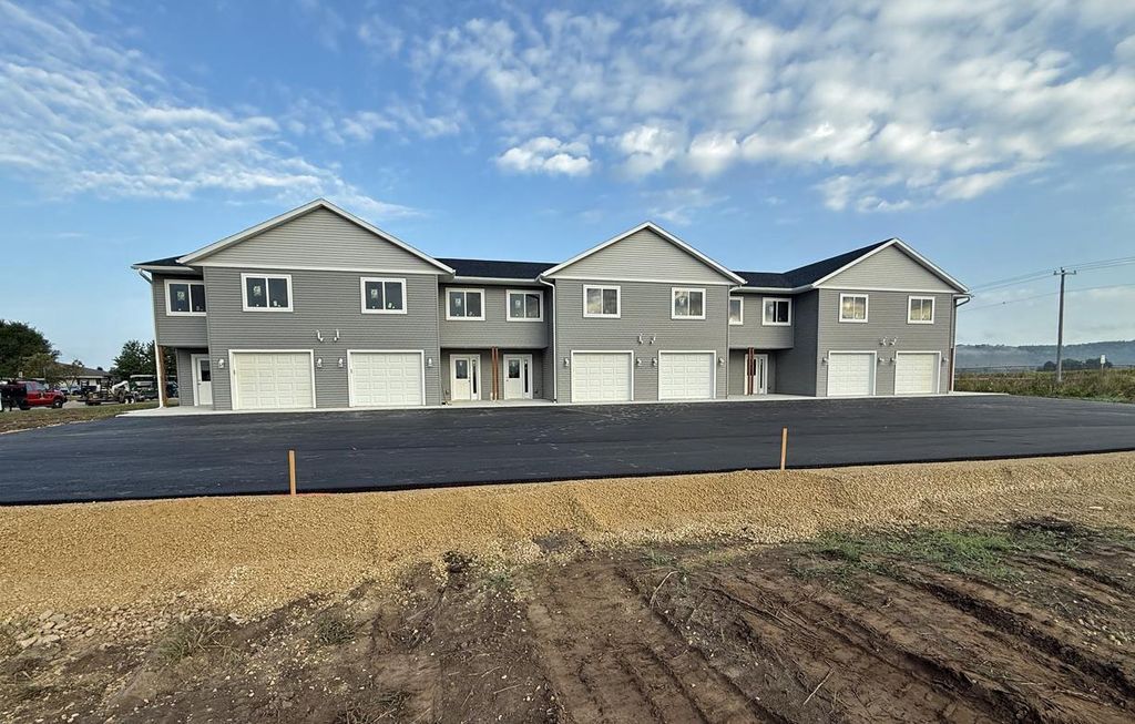 Photo of 546 Sunrise DRIVE, Spring Green, WI 53588 (MLS # 2022358)
