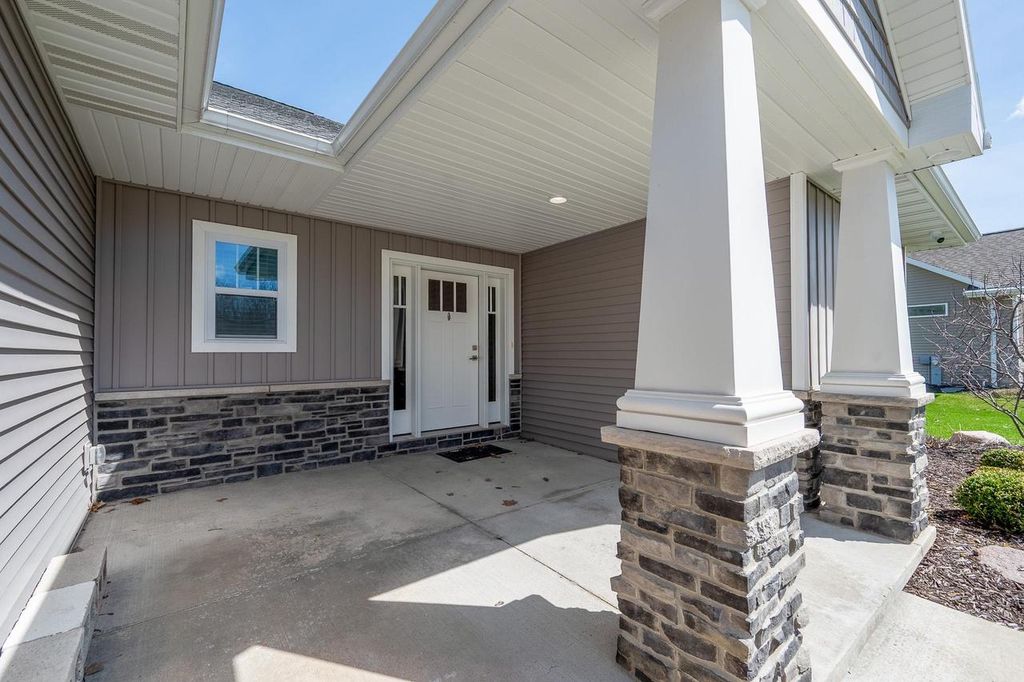 Photo of 2517 Remington ROAD, Green Bay, WI 54302 (MLS # 50324215)