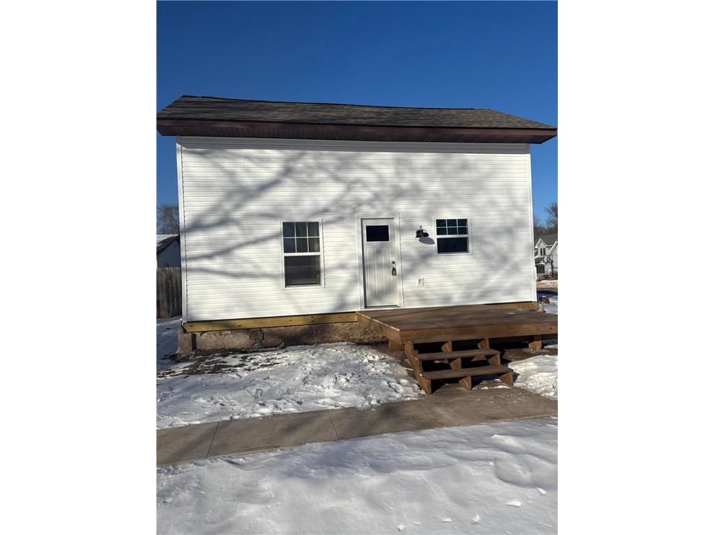 Photo of 878 Washington STREET, Prescott, WI 54021 (MLS # 7014676)