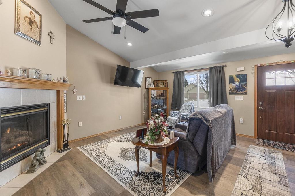 Photo of 195 Yacoub LANE, Fond Du Lac, WI 54935 (MLS # 50322456)