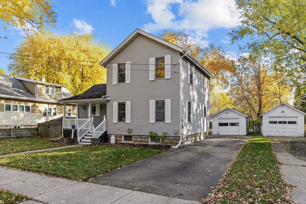 Photo of 1600 N Superior STREET, Appleton, WI 54911 (MLS # 50317531)