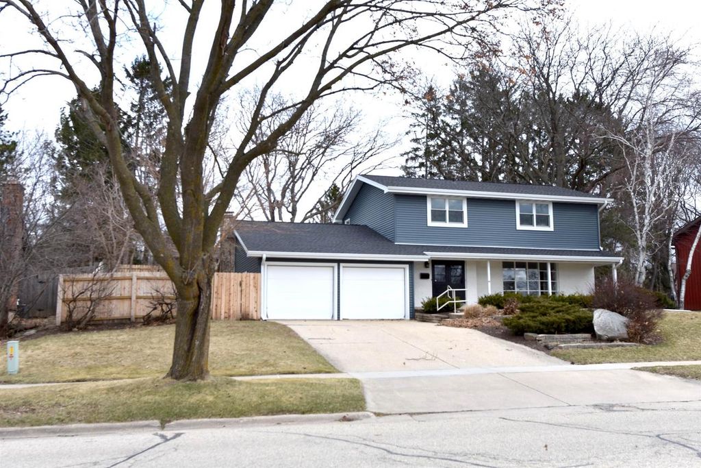 Photo of 6702 Inner DRIVE, Madison, WI 53705 (MLS # 2018236)