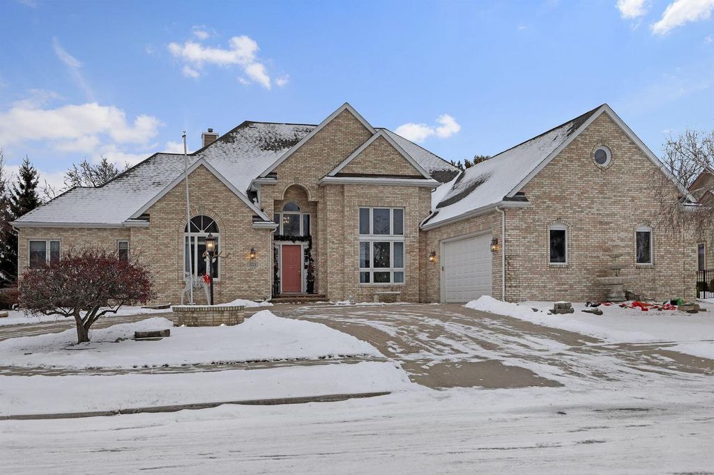 Photo of 3223 13th PLACE, Kenosha, WI 53144 (MLS # 1948291)