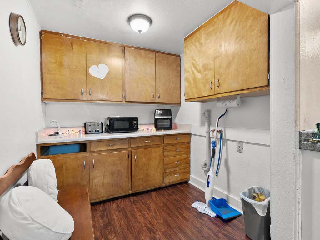 Photo of 1201 Michigan AVENUE, Sheboygan, WI 53081 (MLS # 2031181)