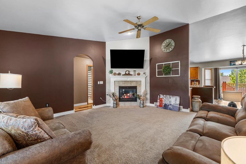 Photo of 6746 Breckenridge Falls BOULEVARD, Greenleaf, WI 54126 (MLS # 50326304)