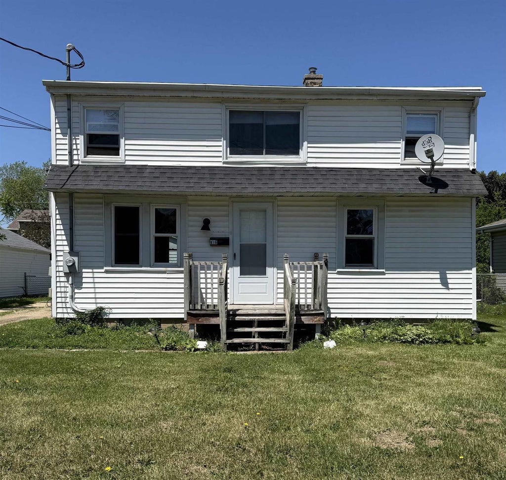 Photo of 813 Roosevelt STREET, Menasha, WI 54952 (MLS # 50326998)