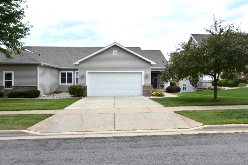 Photo of 1816 Dondee ROAD, Madison, WI 53716 (MLS # 2031880)