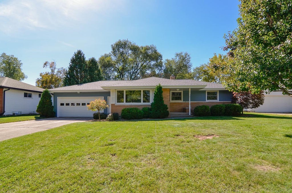 Photo of 168 Gwynn STREET, Green Bay, WI 54301 (MLS # 50333814)