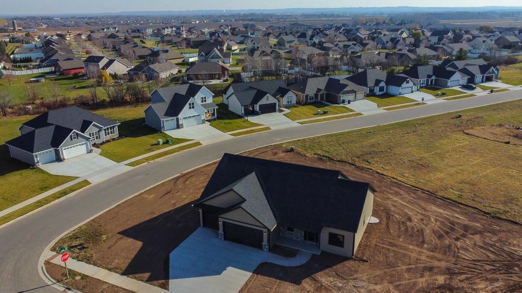 Photo of 1468 Divinity DRIVE, De Pere, WI 54115 (MLS # 50318294)