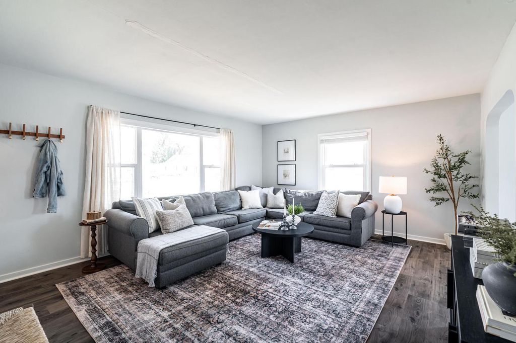 Photo of 5439 S Egofske ROAD, New Berlin, WI 53146 (MLS # 1955971)