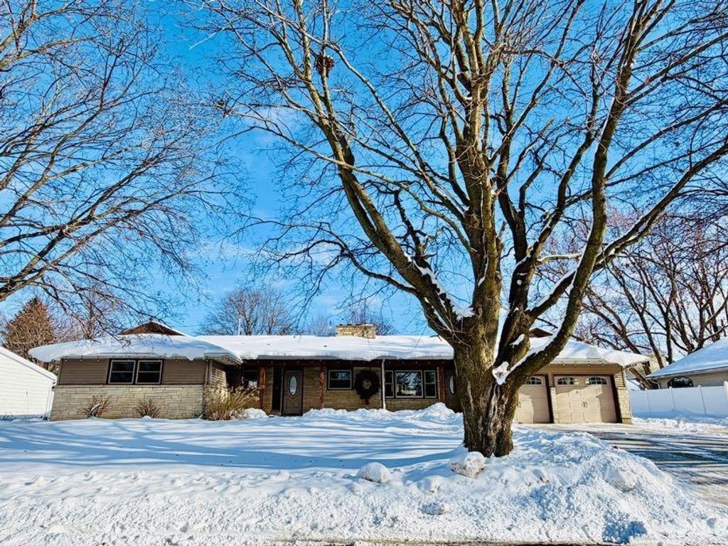 Photo of 726 28th AVENUE, Monroe, WI 53566 (MLS # 2013526)