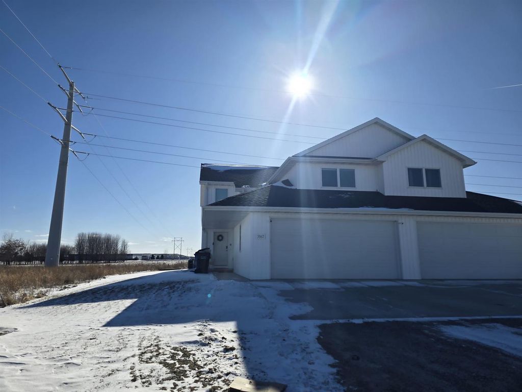 Photo of 3967 E Rubyred DRIVE, Appleton, WI 54913 (MLS # 50320823)