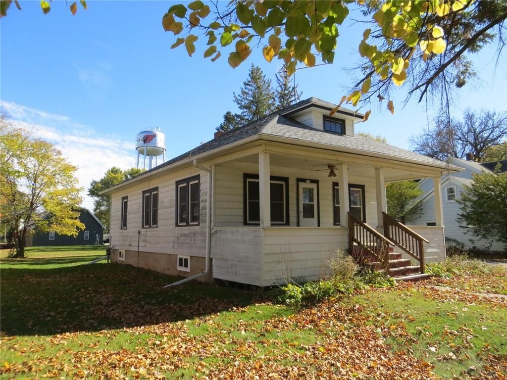 Photo of 510 Washington STREET, Thorp, WI 54771 (MLS # 1596722)