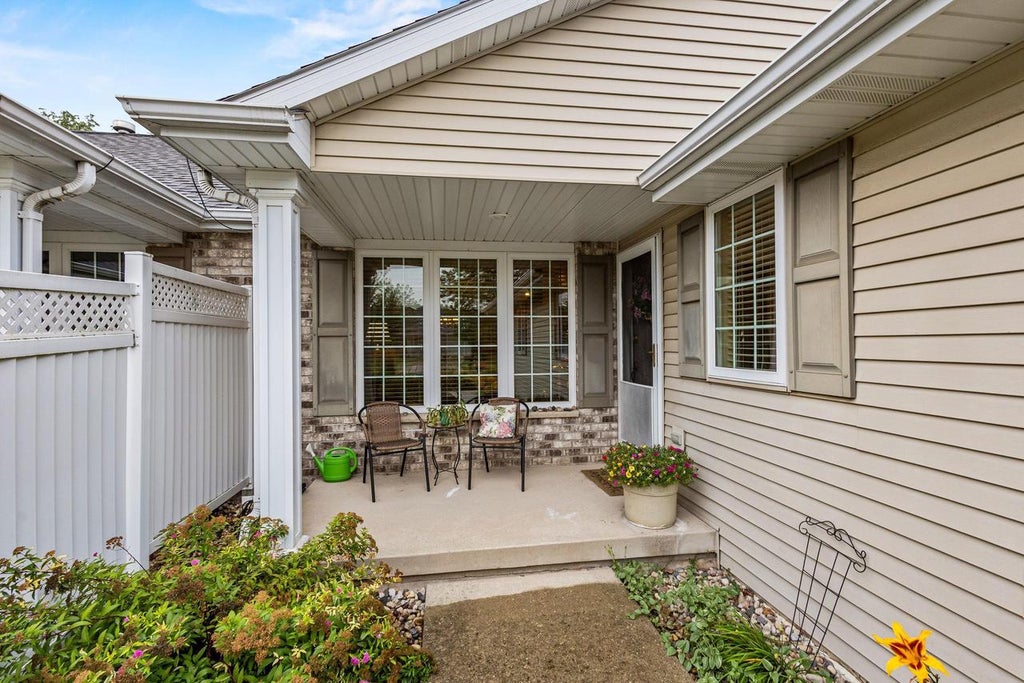 Photo of 1808 Hardwoods COURT, De Pere, WI 54115 (MLS # 50331886)