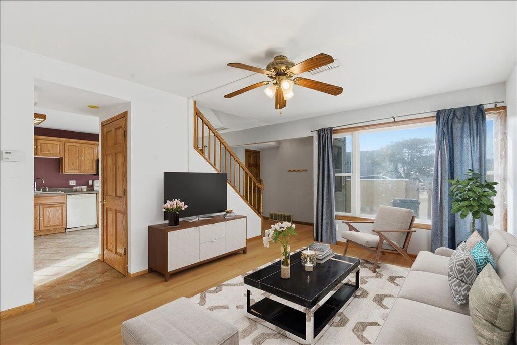 Photo of 528 East Bluff, Madison, WI 53704 (MLS # 2014207)