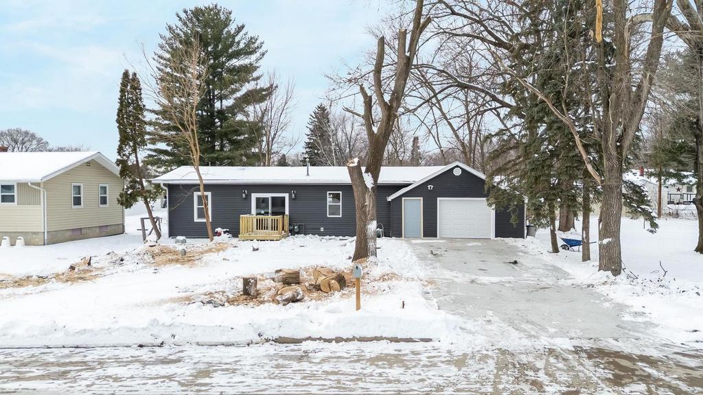 Photo of 161 S Johnson STREET, Berlin, WI 54923 (MLS # 50318979)