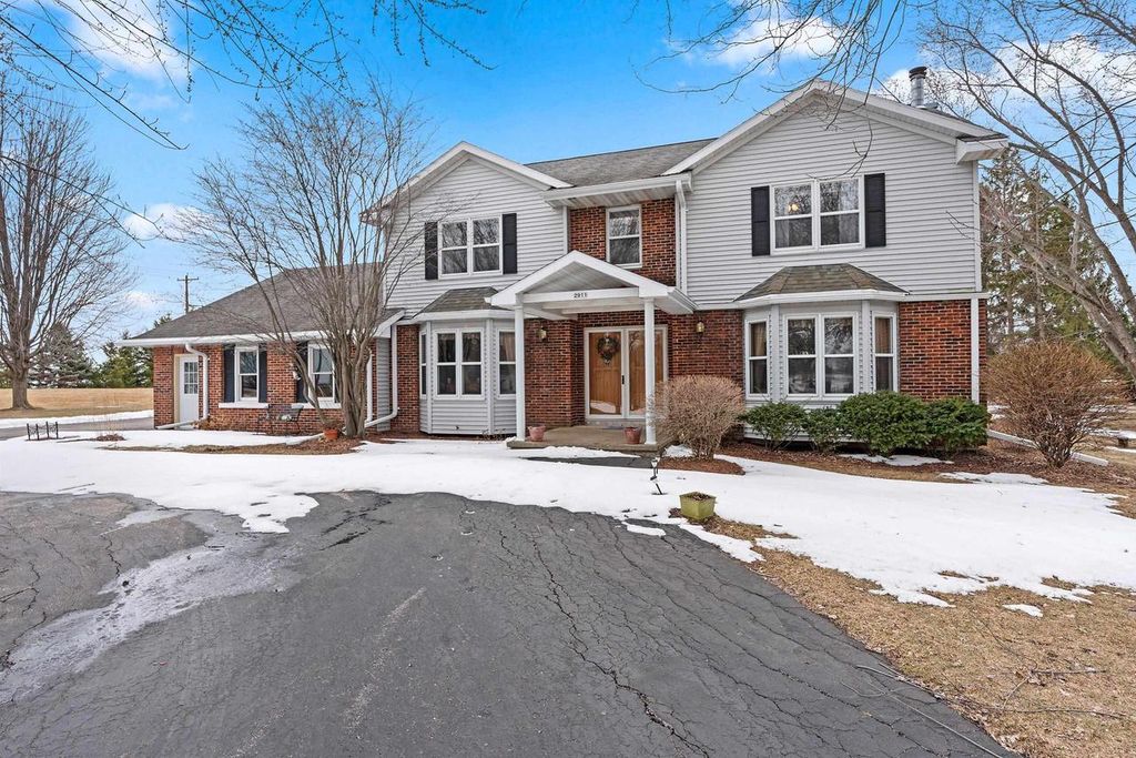 Photo of 2911 Ridgeway DRIVE, Neenah, WI 54956 (MLS # 50322643)