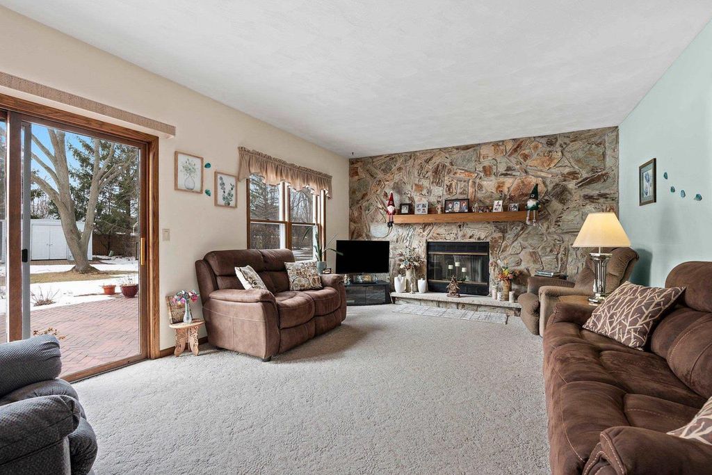 Photo of 2911 Ridgeway DRIVE, Neenah, WI 54956 (MLS # 50322643)