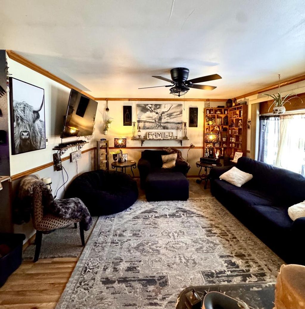 Photo of 906 Villa Park DRIVE, West Bend, WI 53090 (MLS # 1949095)