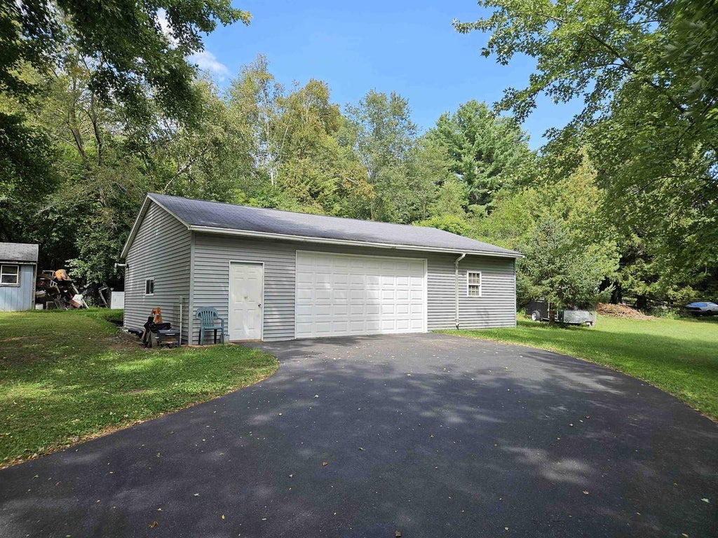 Photo of W7254 S Oak Ridge COURT, Poynette, WI 53955 (MLS # 2031872)