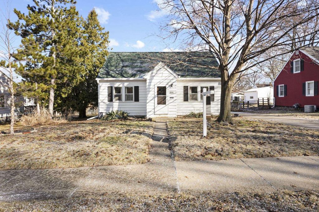 Photo of 3914 Dennett DRIVE, Madison, WI 53714 (MLS # 2017550)