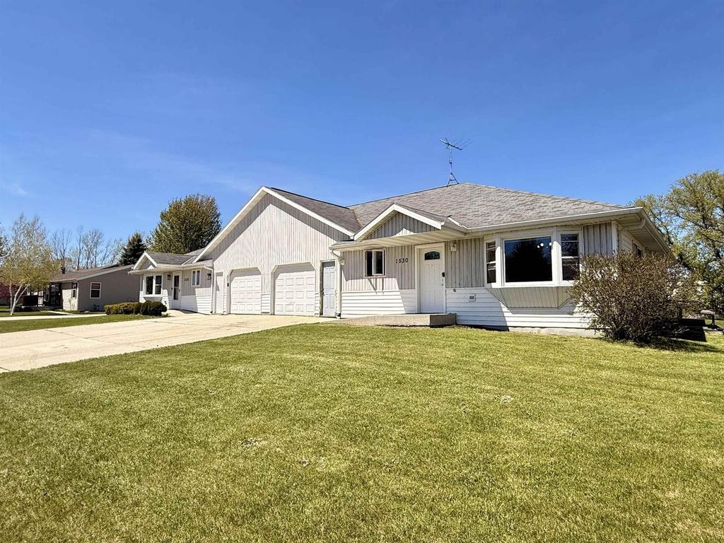 Photo of 1530 Falcon WAY, Sheboygan Falls, WI 53085 (MLS # 50325629)