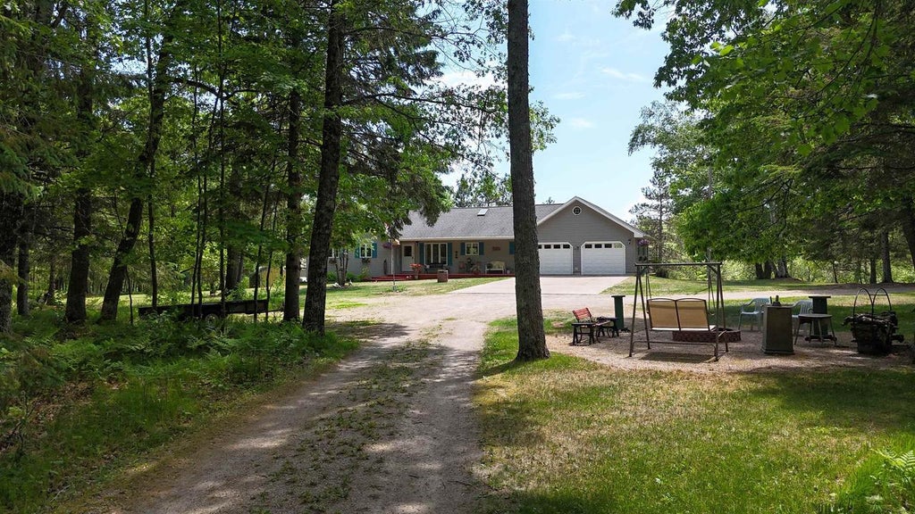 Photo of N10316 Bedora LANE, Crivitz, WI 54114 (MLS # 50326848)