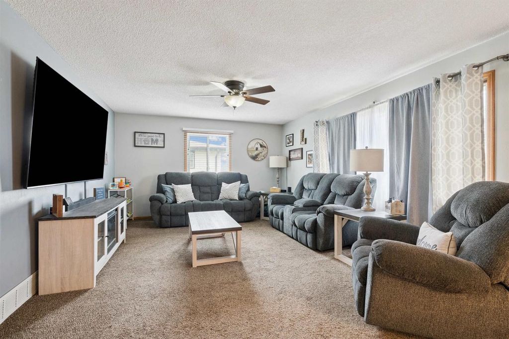 Photo of 243 Maureen AVENUE, Dickeyville, WI 53808 (MLS # 2019818)