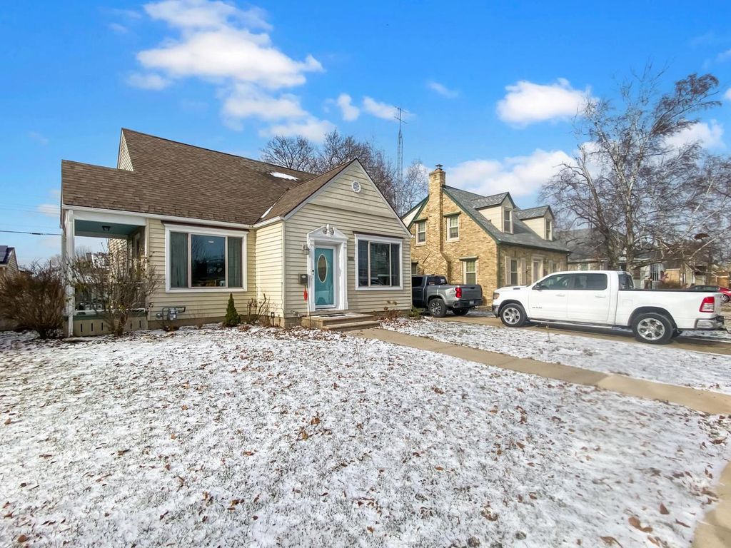 Photo of 7926 28th AVENUE, Kenosha, WI 53143 (MLS # 1946042)