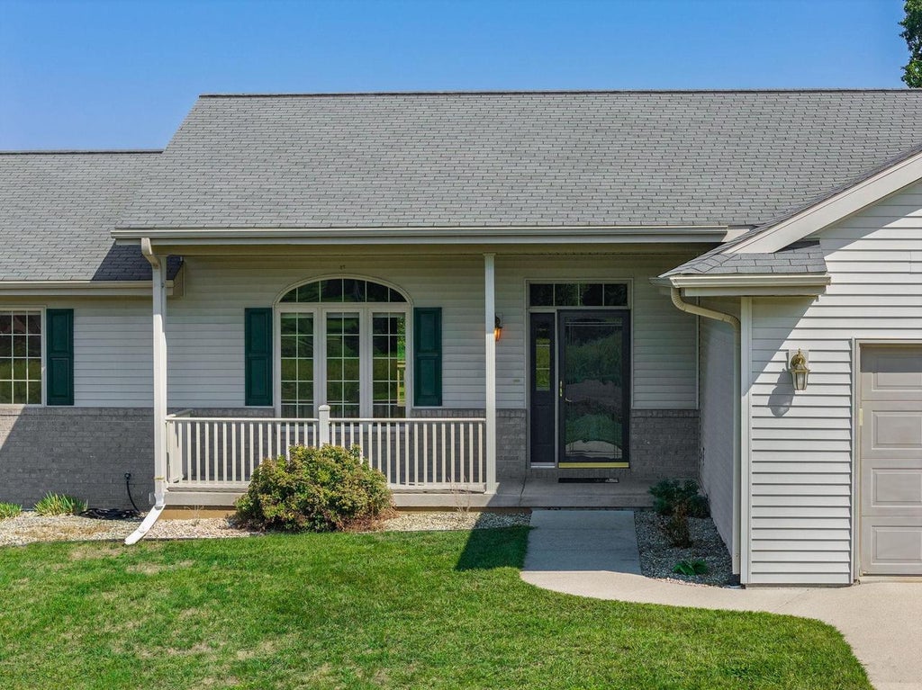 Photo of 8096 E Quail Meadow LANE, Reedsburg, WI 53959 (MLS # 2031637)