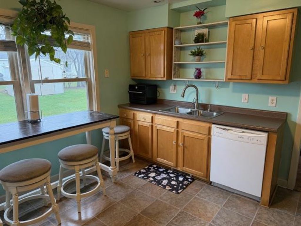 Photo of 1310 Bismarck STREET, Green Bay, WI 54302 (MLS # 50323964)