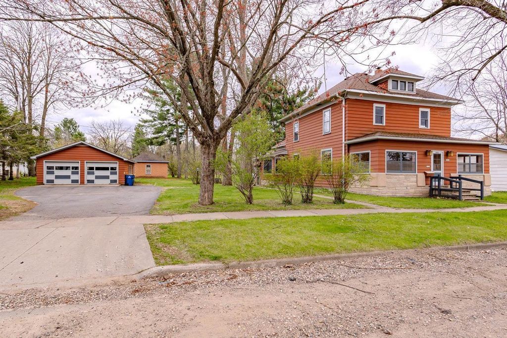 Photo of 1403 Water STREET, Merrill, WI 54452 (MLS # 22601917)