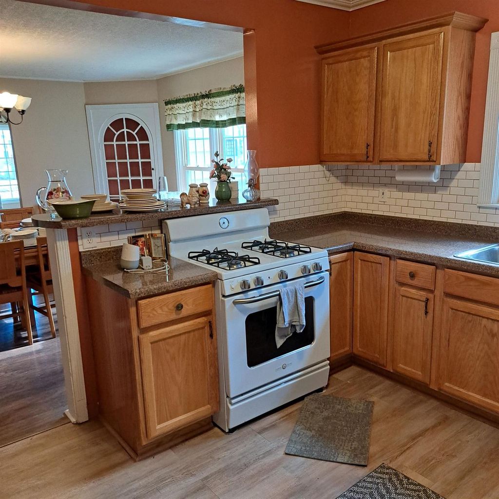 Photo of 1700 Fremont STREET, Stevens Point, WI 54481 (MLS # 22505102)