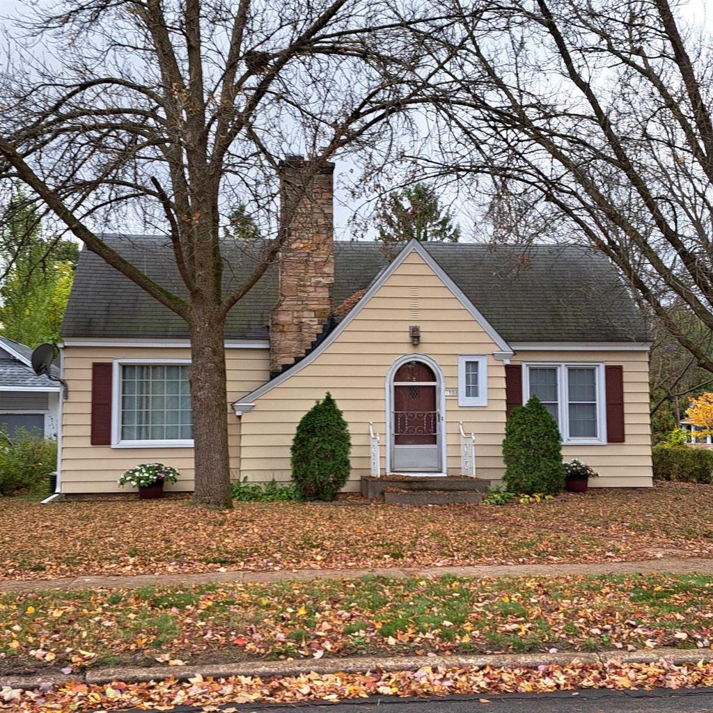 Photo of 1700 Fremont STREET, Stevens Point, WI 54481 (MLS # 22505102)