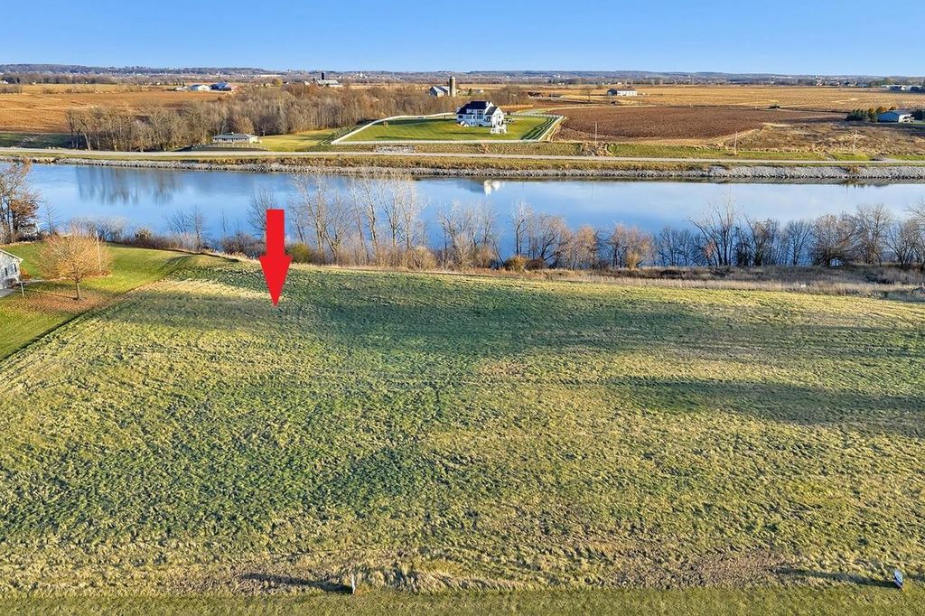 Photo of 4225 Lost Dauphin ROAD, De Pere, WI 54115 (MLS # 50323652)