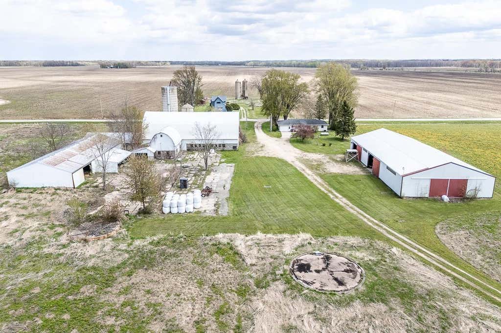 Photo of N5201 Lower ROAD, Shiocton, WI 54170 (MLS # 50322372)