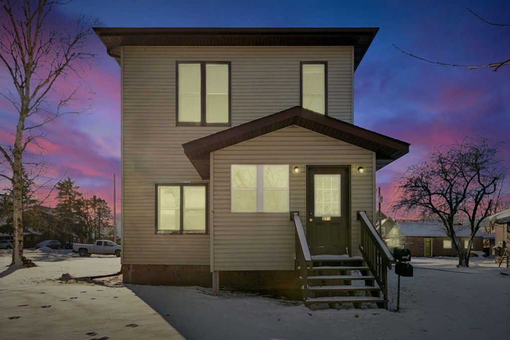 Photo of 321 5th Ave E Ave, Ashland, WI 54806 (MLS # 6123098)