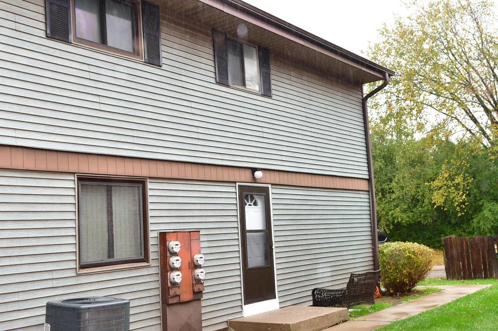 Photo of 6938 N Raintree DRIVE #D, Milwaukee, WI 53223 (MLS # 1985275)