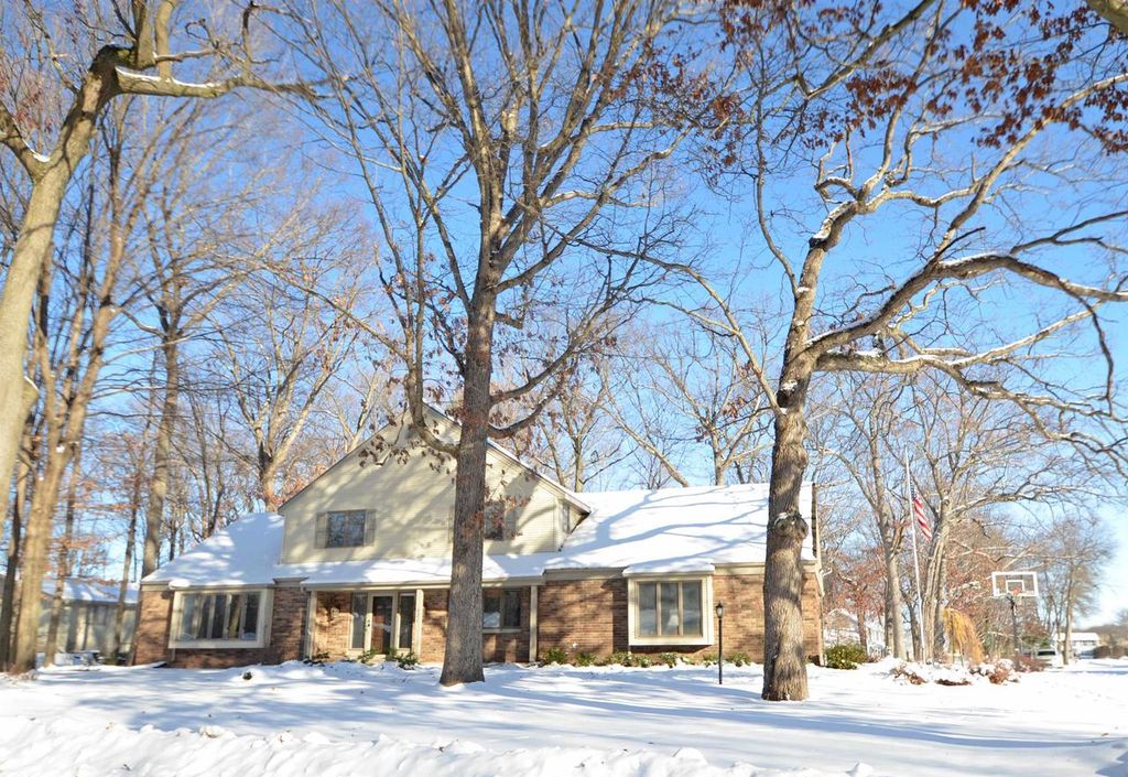 Photo of 421 Polaris COURT, Green Bay, WI 54302 (MLS # 50318339)