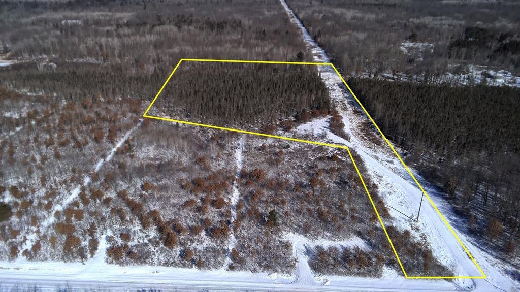 Photo of Parkway ROAD, Crivitz, WI 54114 (MLS # 50321241)