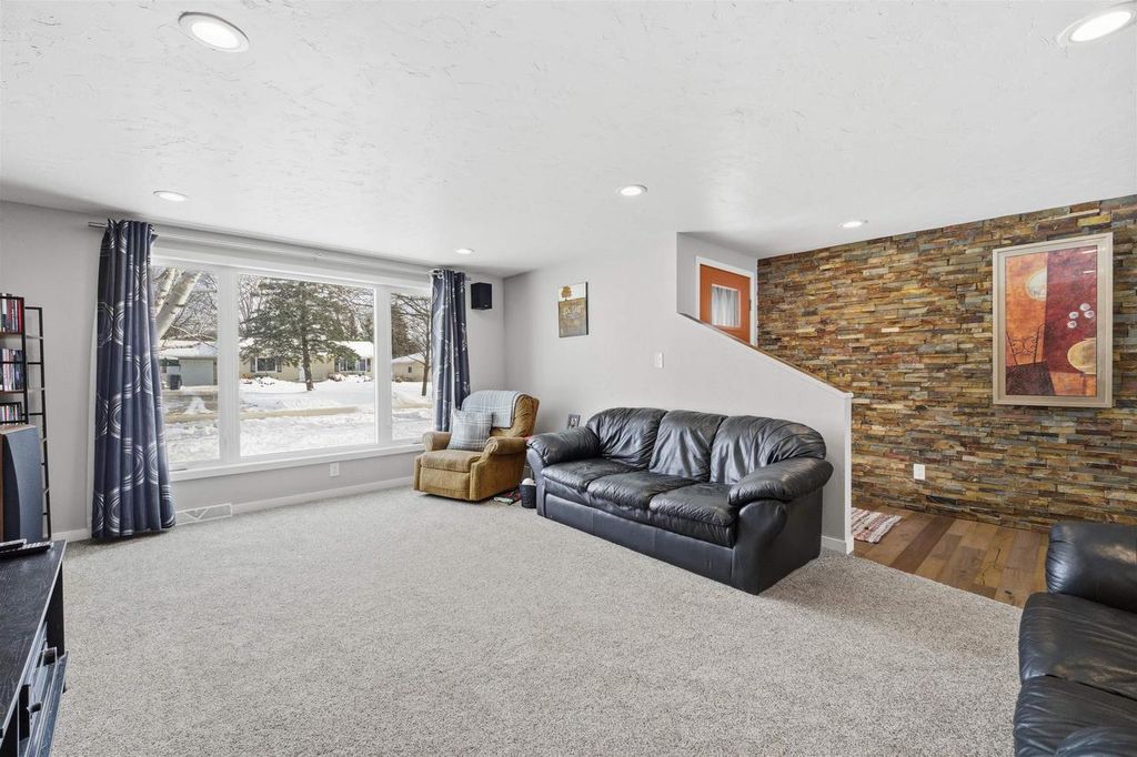 Photo of 1038 Martin AVENUE, Fond Du Lac, WI 54935 (MLS # 50319208)