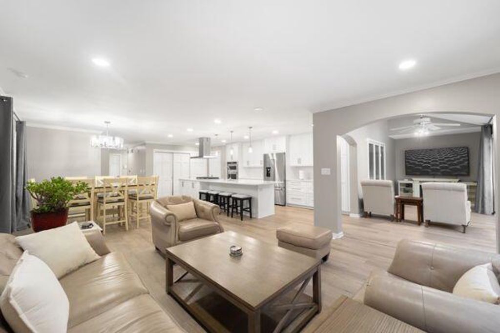 Photo of 7508 W Mequon Square DRIVE #3, Mequon, WI 53092 (MLS # 1948687)