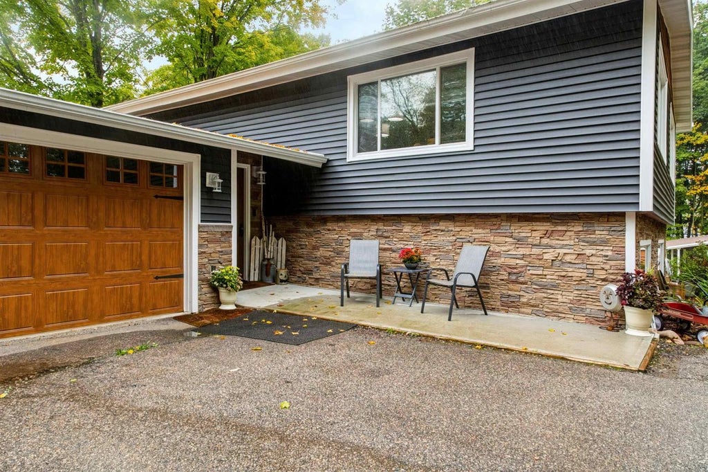 Photo of N7826 4th STREET, Eland, WI 54427 (MLS # 22604739)
