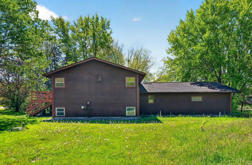 Photo of 3848 Sunny Wood DRIVE, Deforest, WI 53532 (MLS # 2021299)